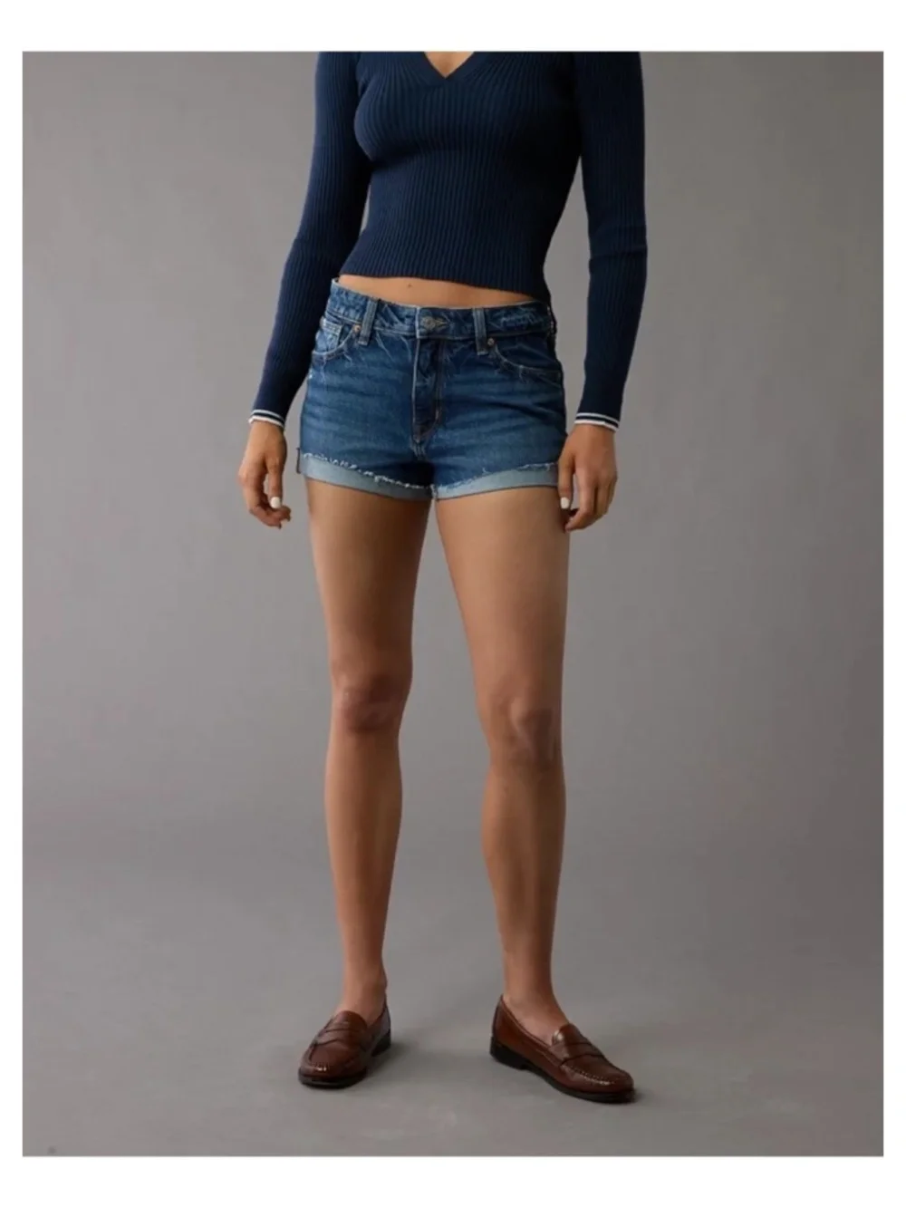 AMERICAN EAGLE OUTFITTERS Perfect Stretch Shortie Darker Wash Stretch 00 24W NWT